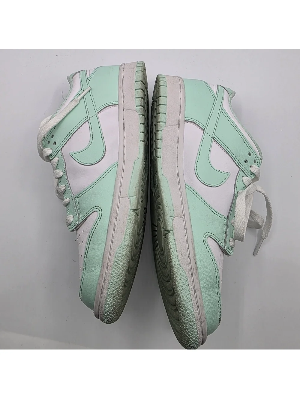 Nike Dunk Low White Mint Green Size 6Y Women’s Size 7.5 Sneakers School Casual